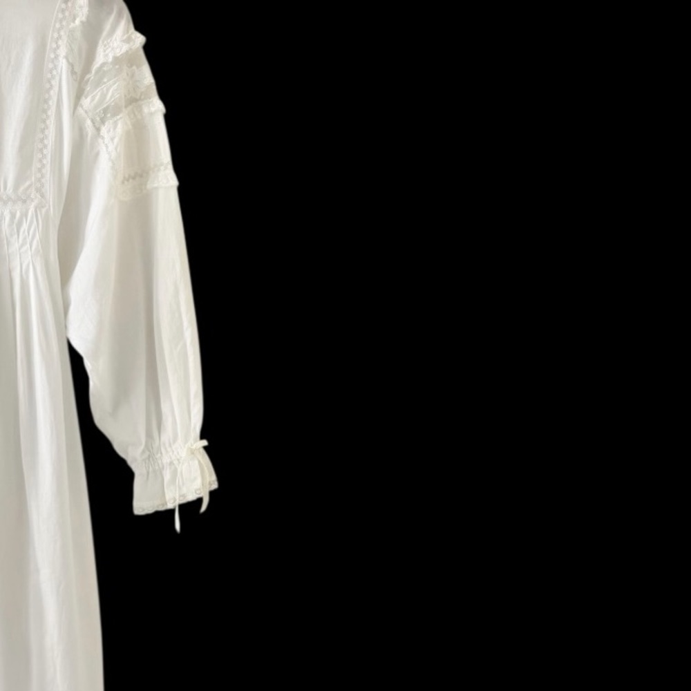 Sarah Beth White Vintage Victorian Inspired Long Sleeve Nightgown Size Small - Picture 9 of 11